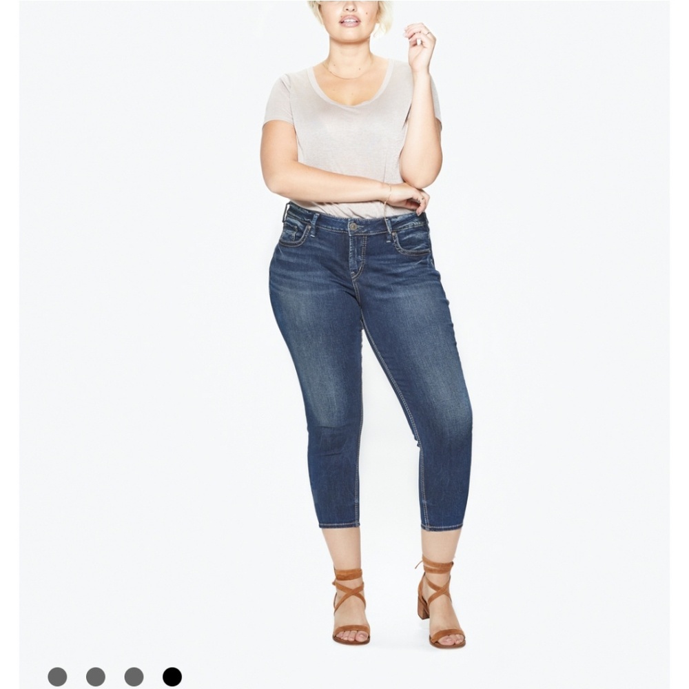 Brand new Silver suki skinny crop jeans